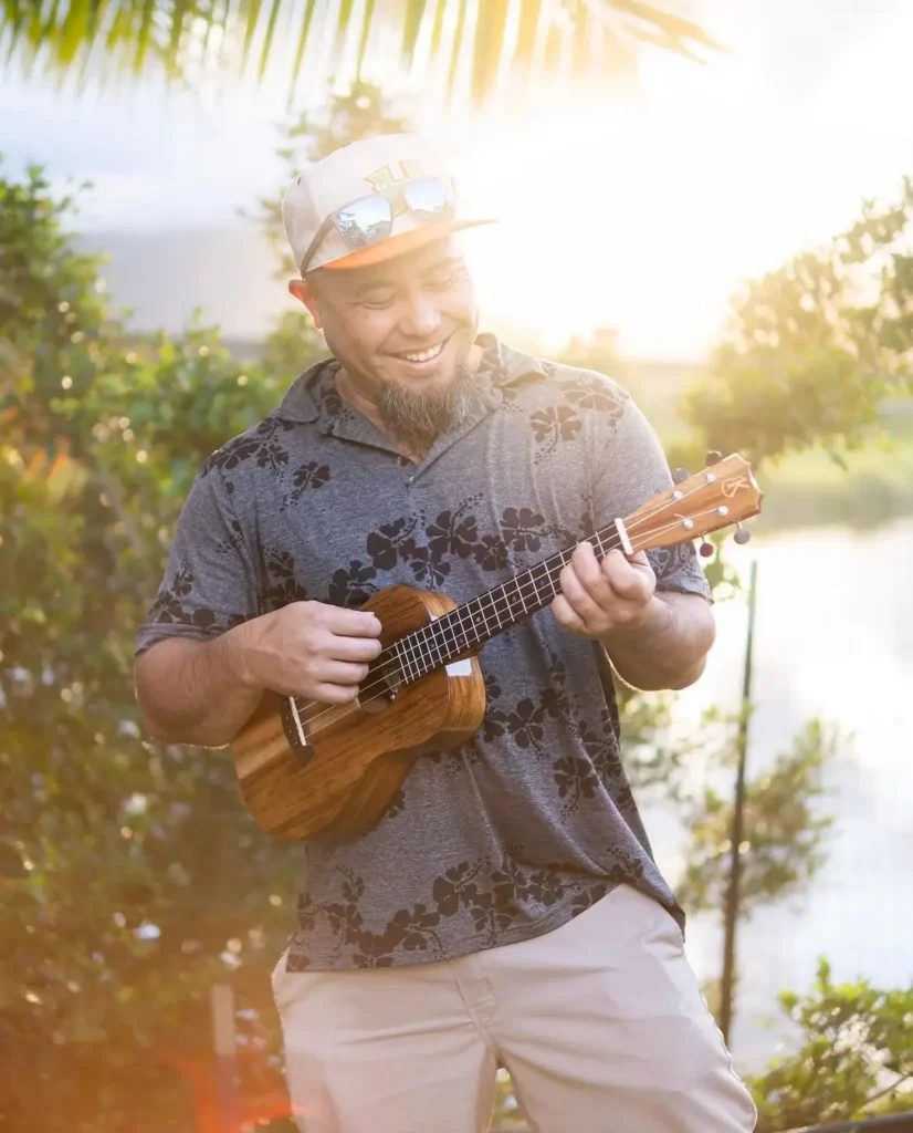 Todd Otake performing live music at Waiʻoli Lounge Hilo